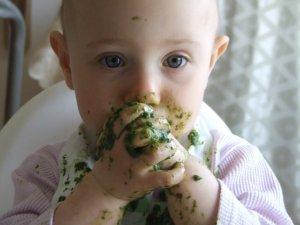 Babybrei als Beikost für den besseren Schlaf